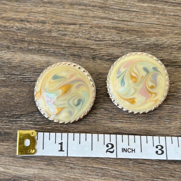 Vintage Artisan Pastel Swirl Lightweight Silvertone Post Earrings - Picture 5 of 6